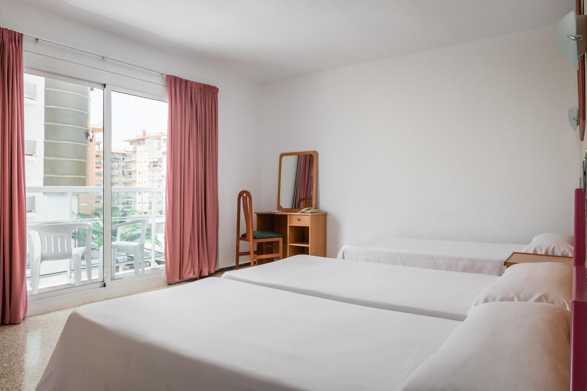 Hotel Cartago Nova By Alegria Malgrat de Mar Exteriör bild